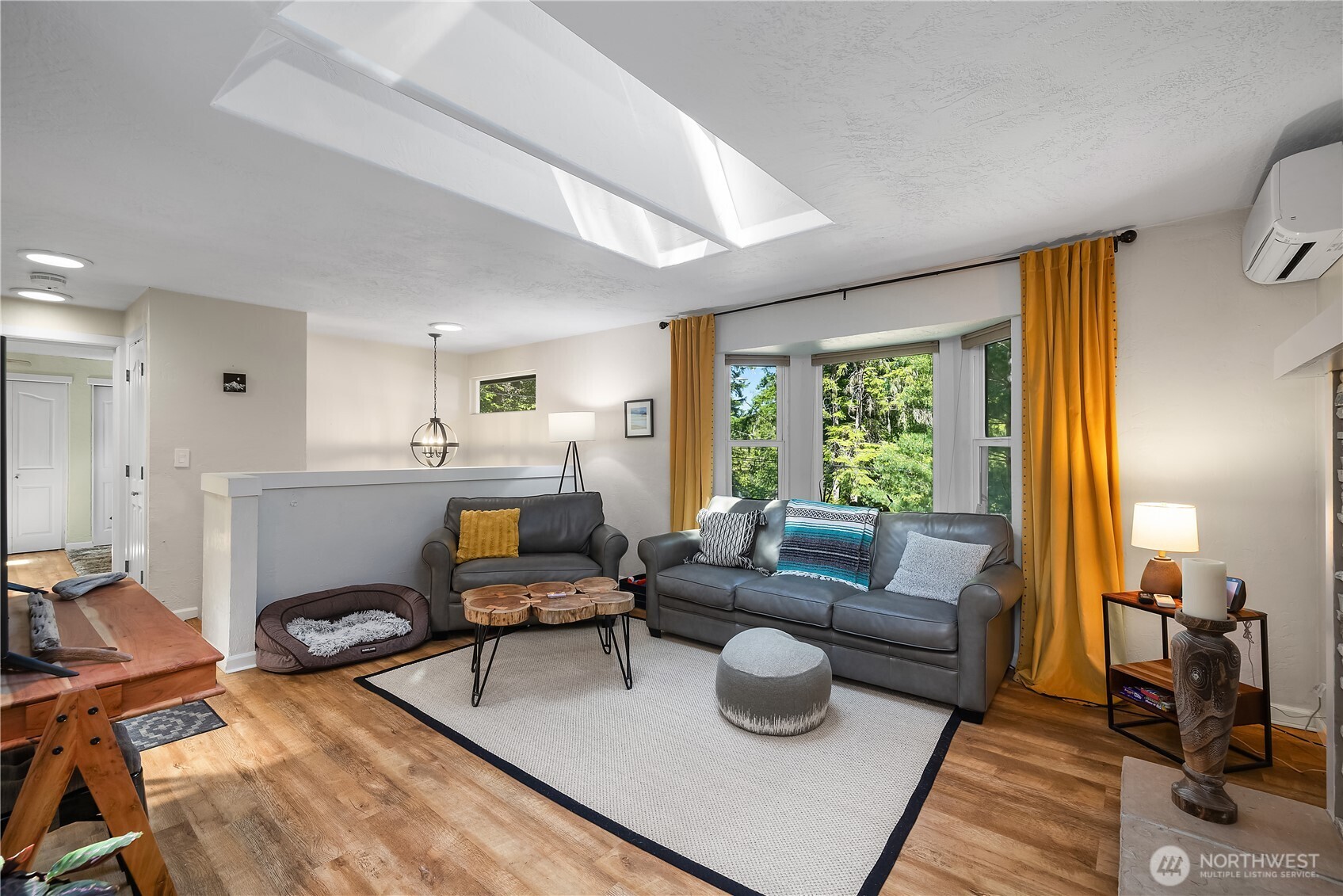 620 E Ballantrae Drive