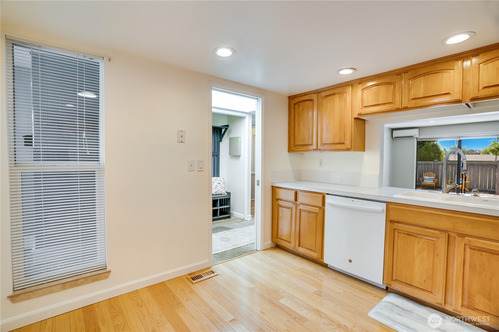 1372 Bel Air Road Unit: 18