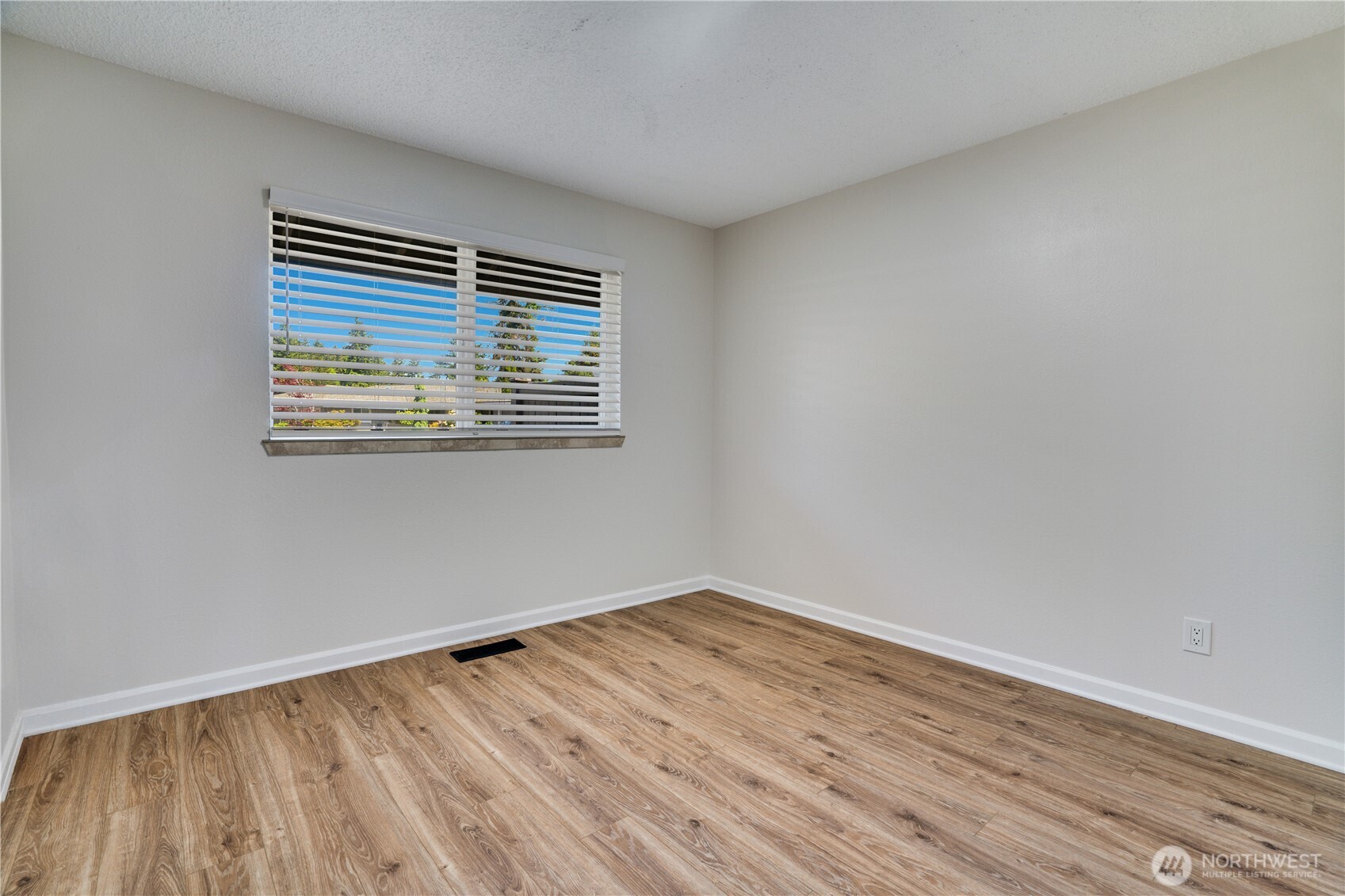 1372 Bel Air Road Unit: 18