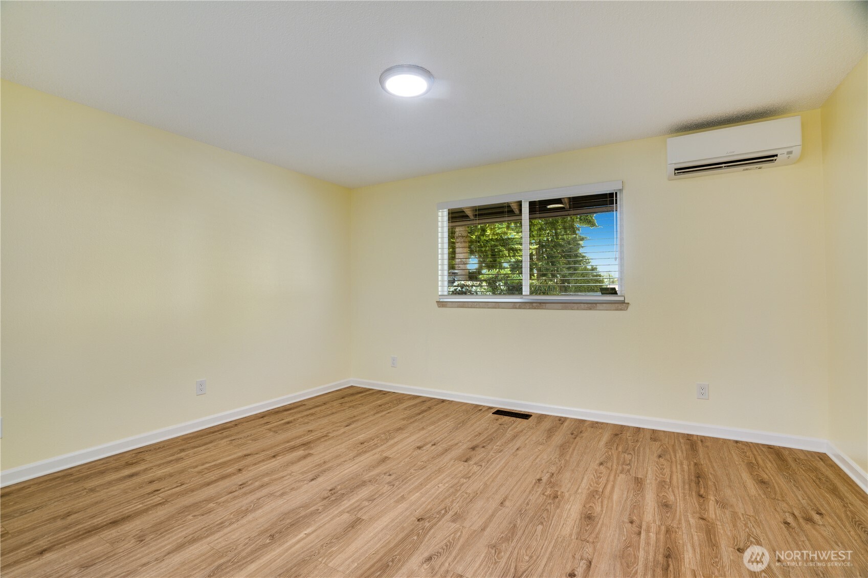 1372 Bel Air Road Unit: 18