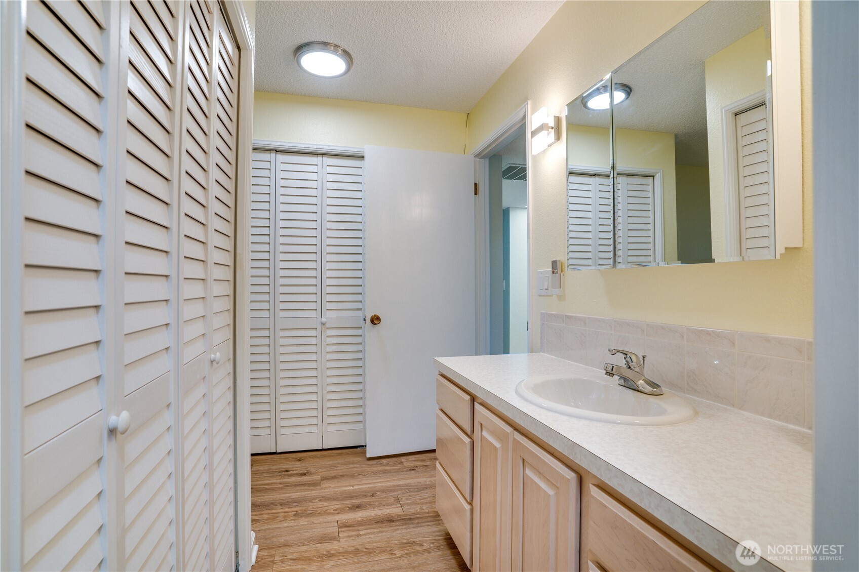 1372 Bel Air Road Unit: 18