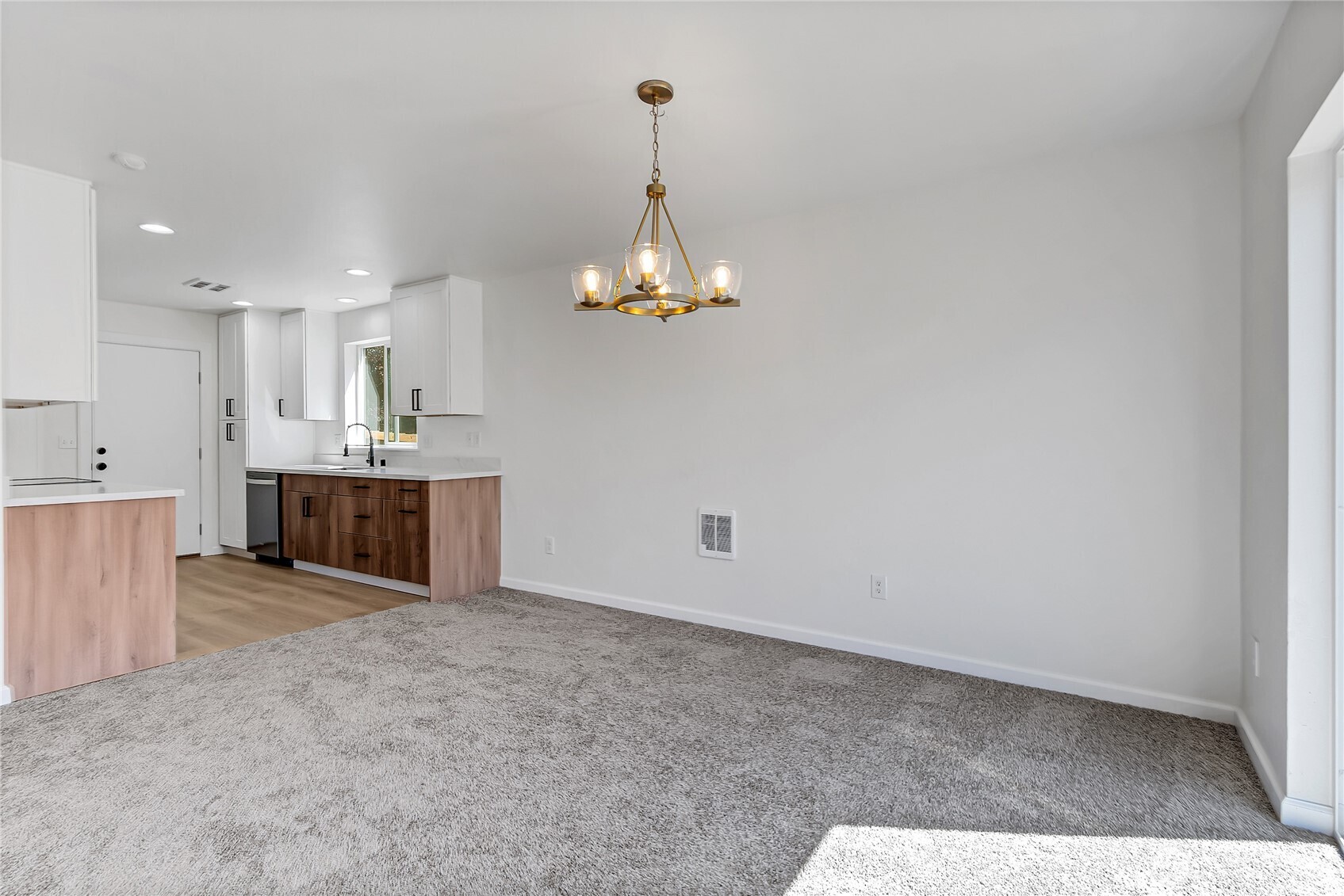 20610 6TH Avenue Ct E