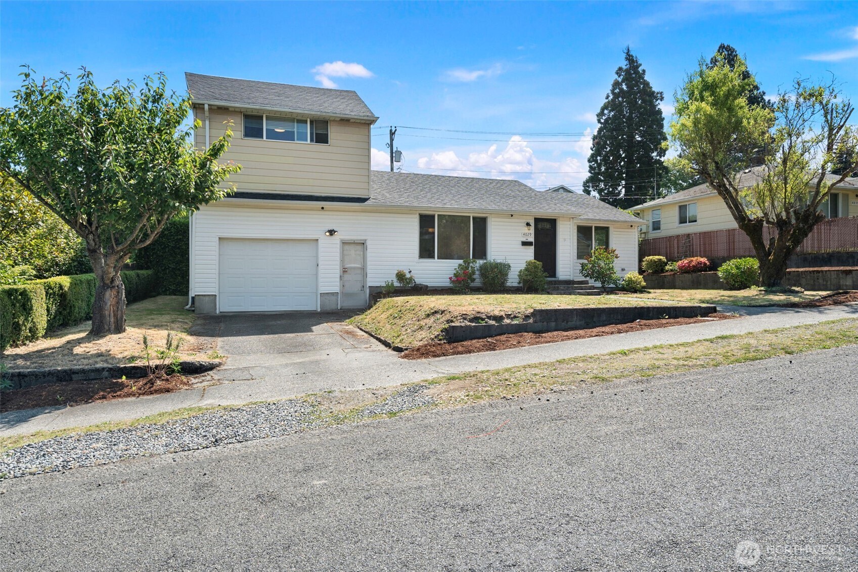 4029 E Spokane Street