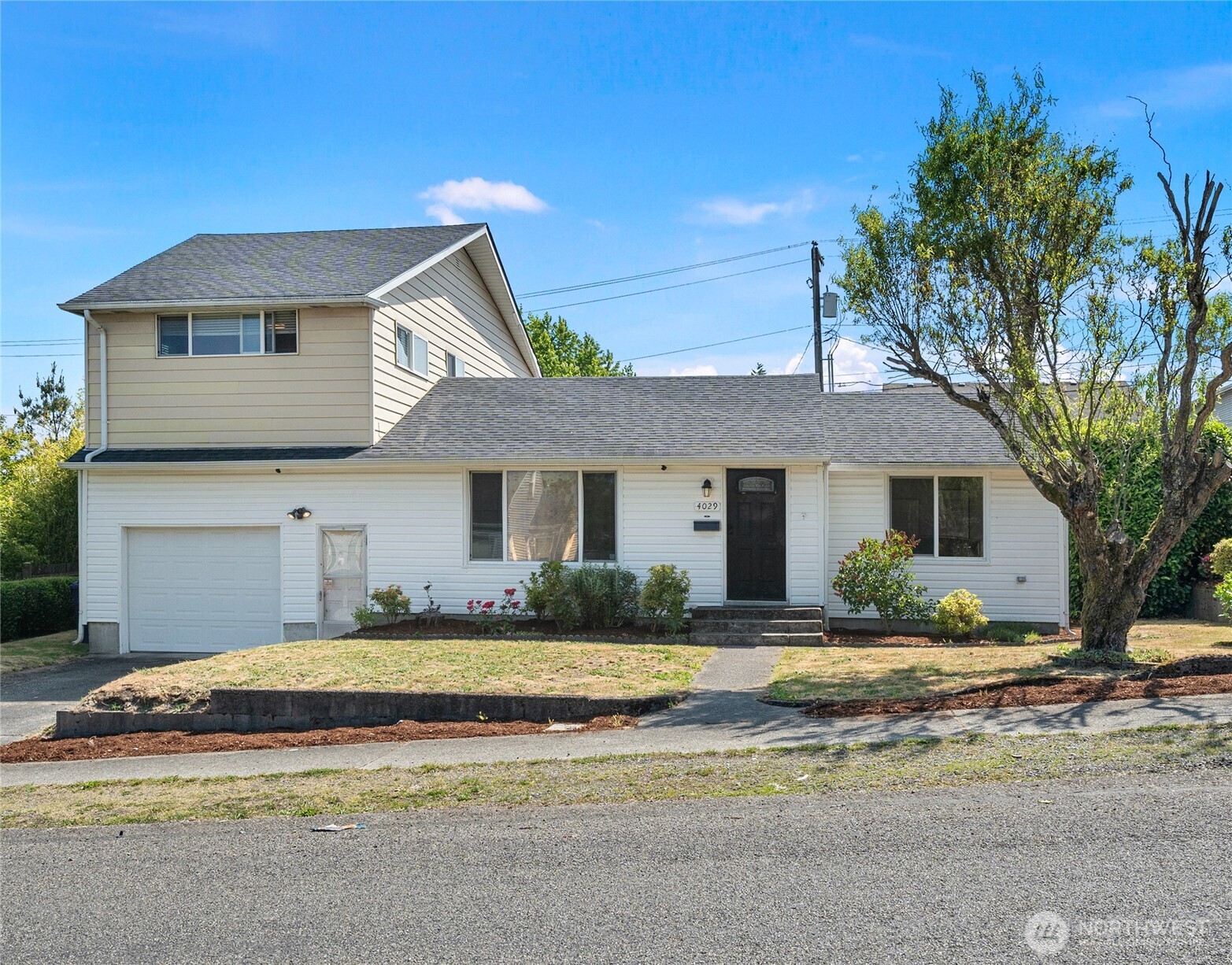 4029 E Spokane Street