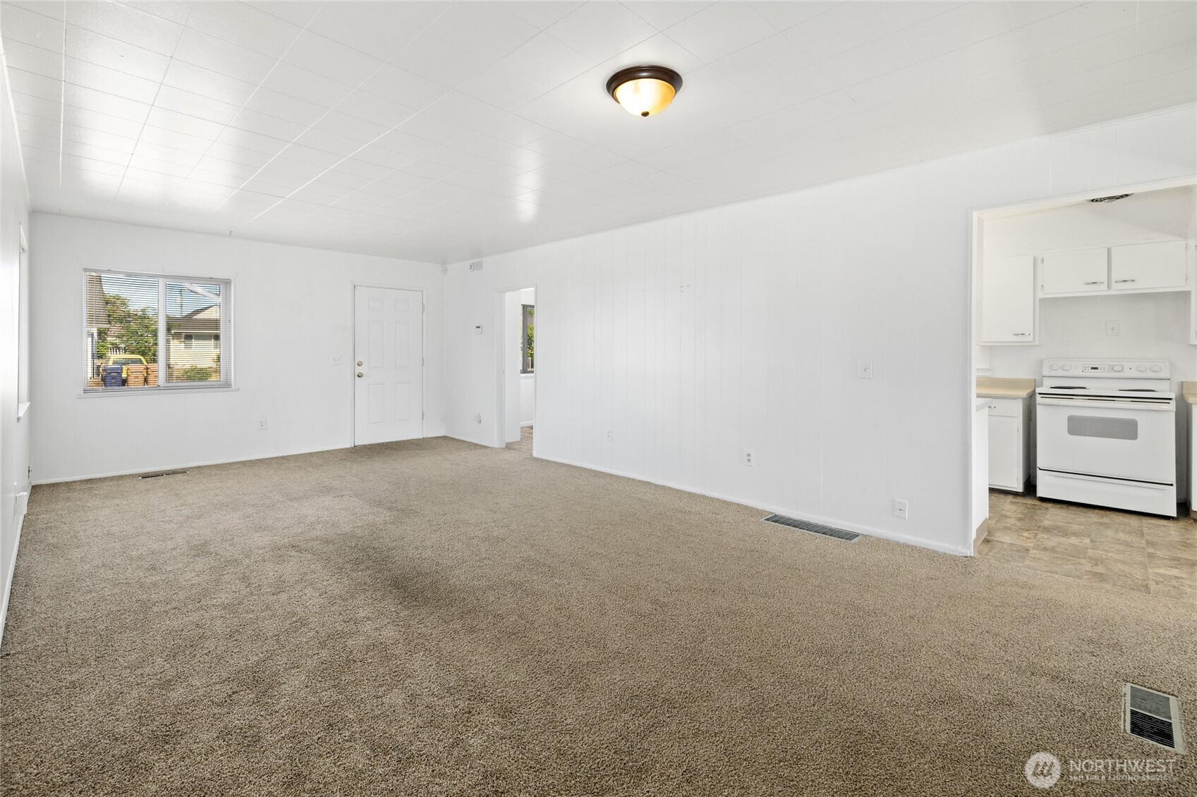 7427 S Warner Street