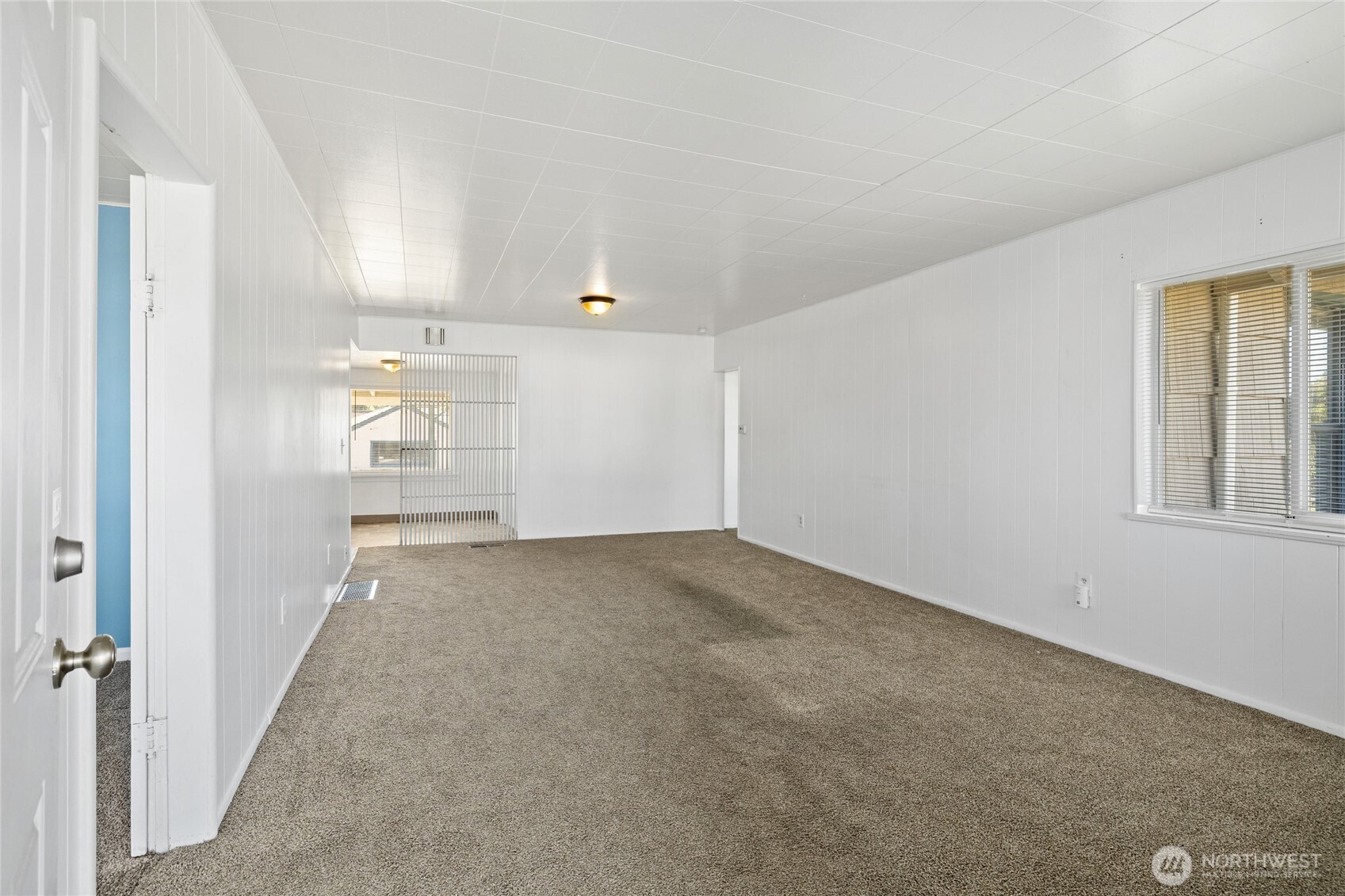 7427 S Warner Street