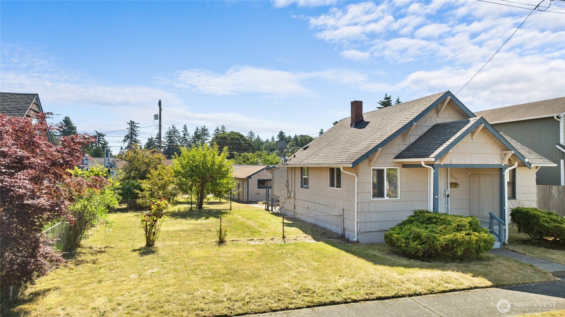 7427 S Warner Street