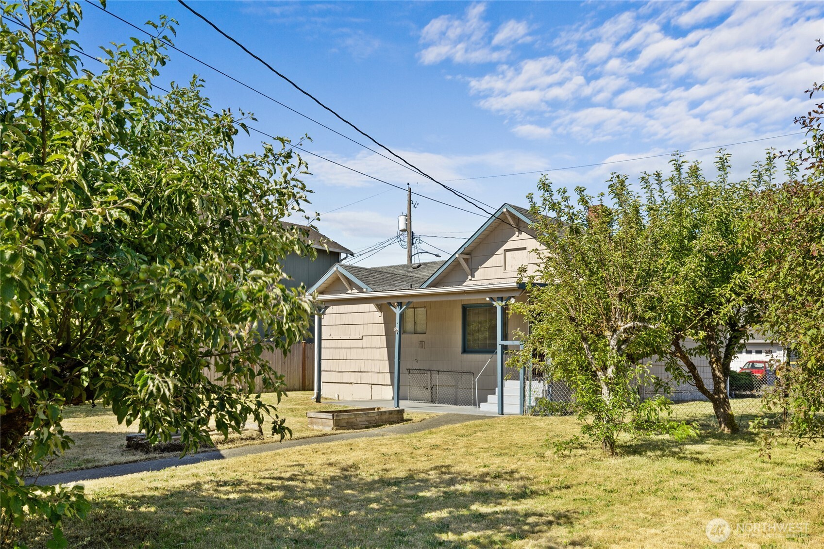 7427 S Warner Street