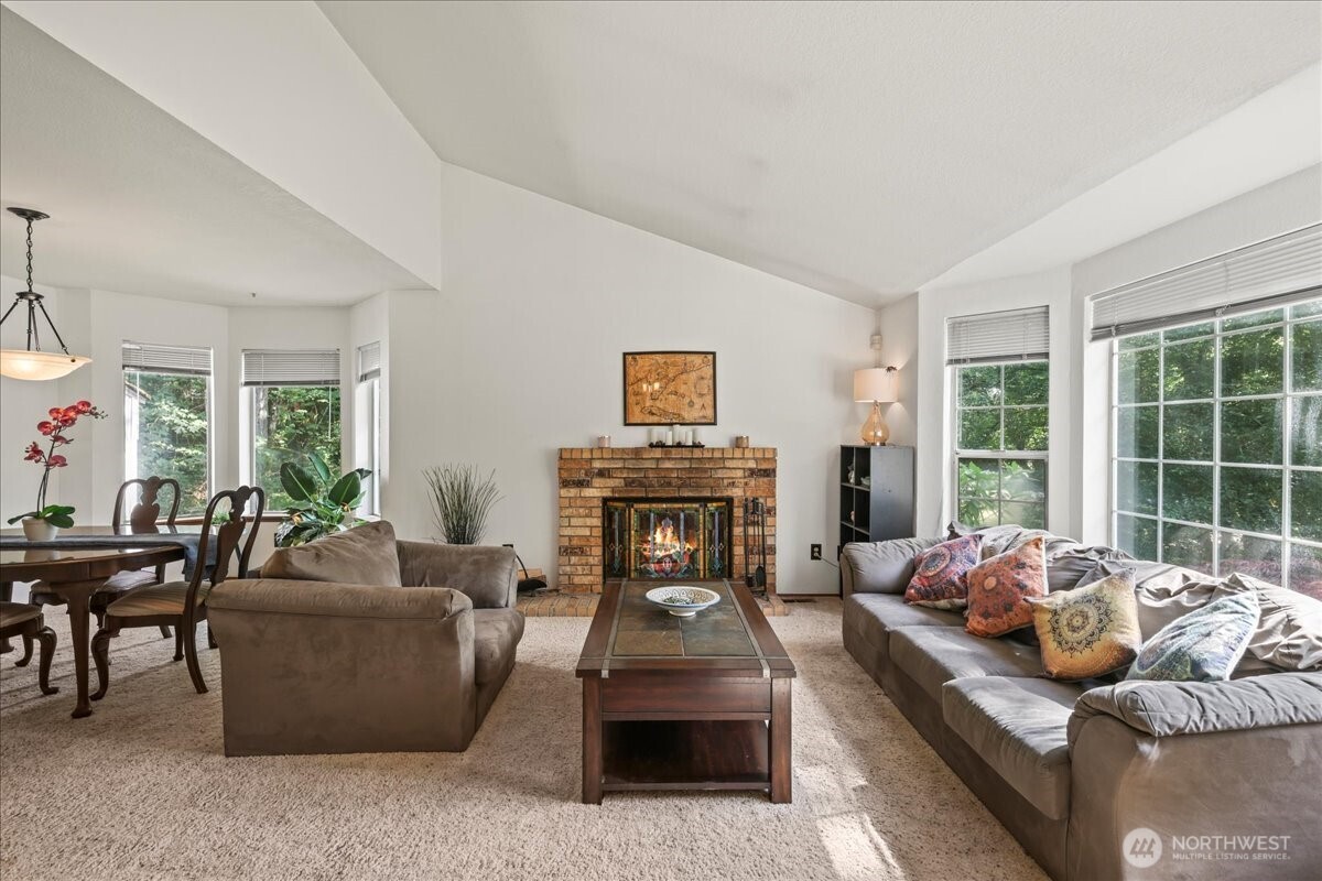 13319 15th Avenue Ct E