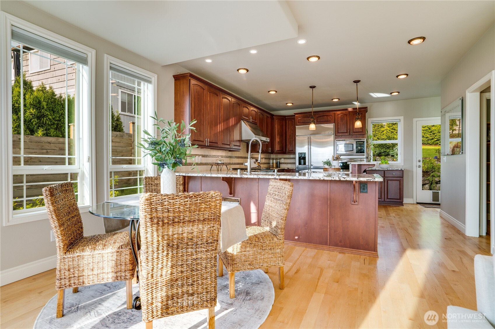 1425 S Sunset Drive