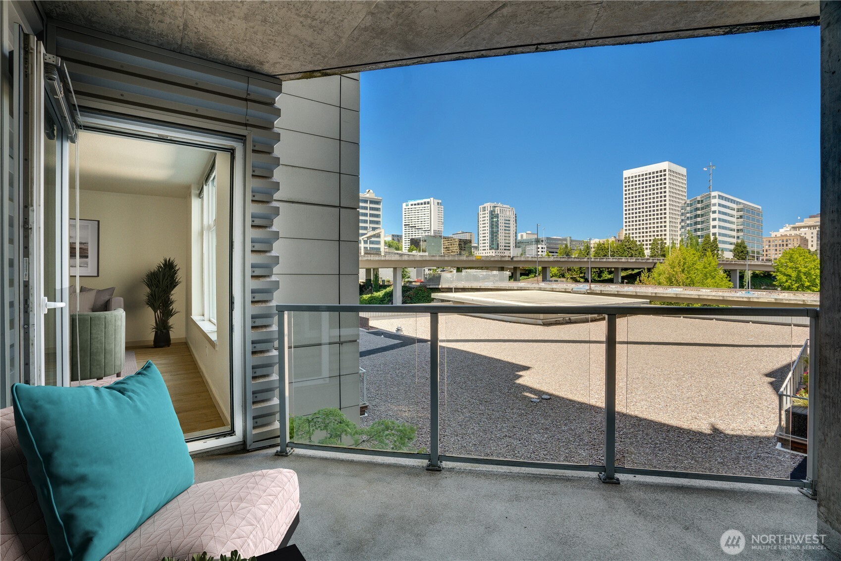 1515 Dock Street Unit: 306