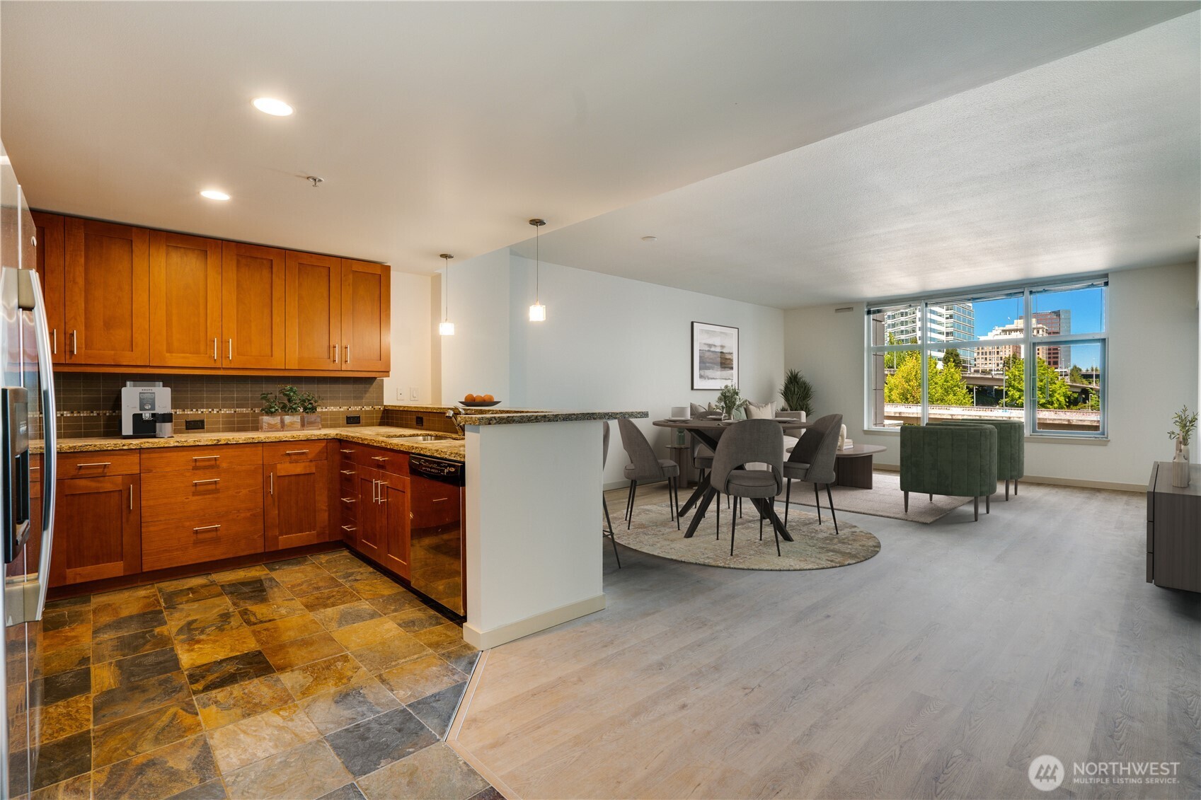 1515 Dock Street Unit: 306