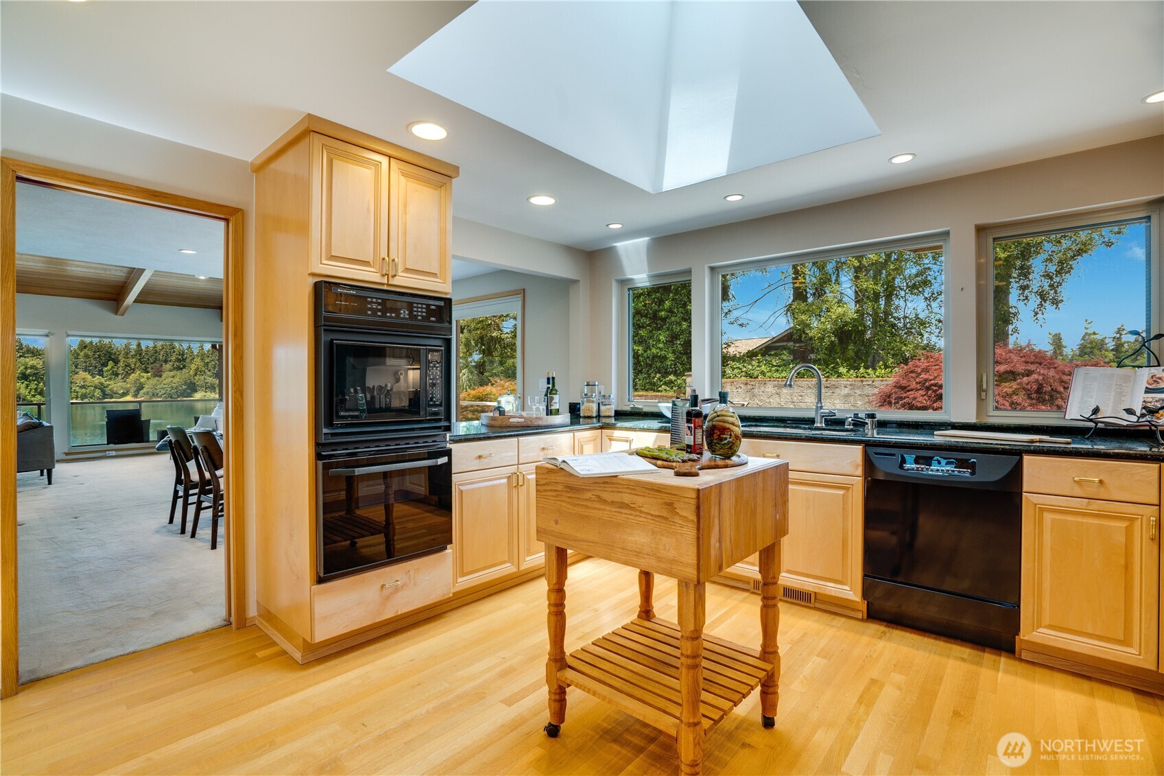6638 Hilltop Lane