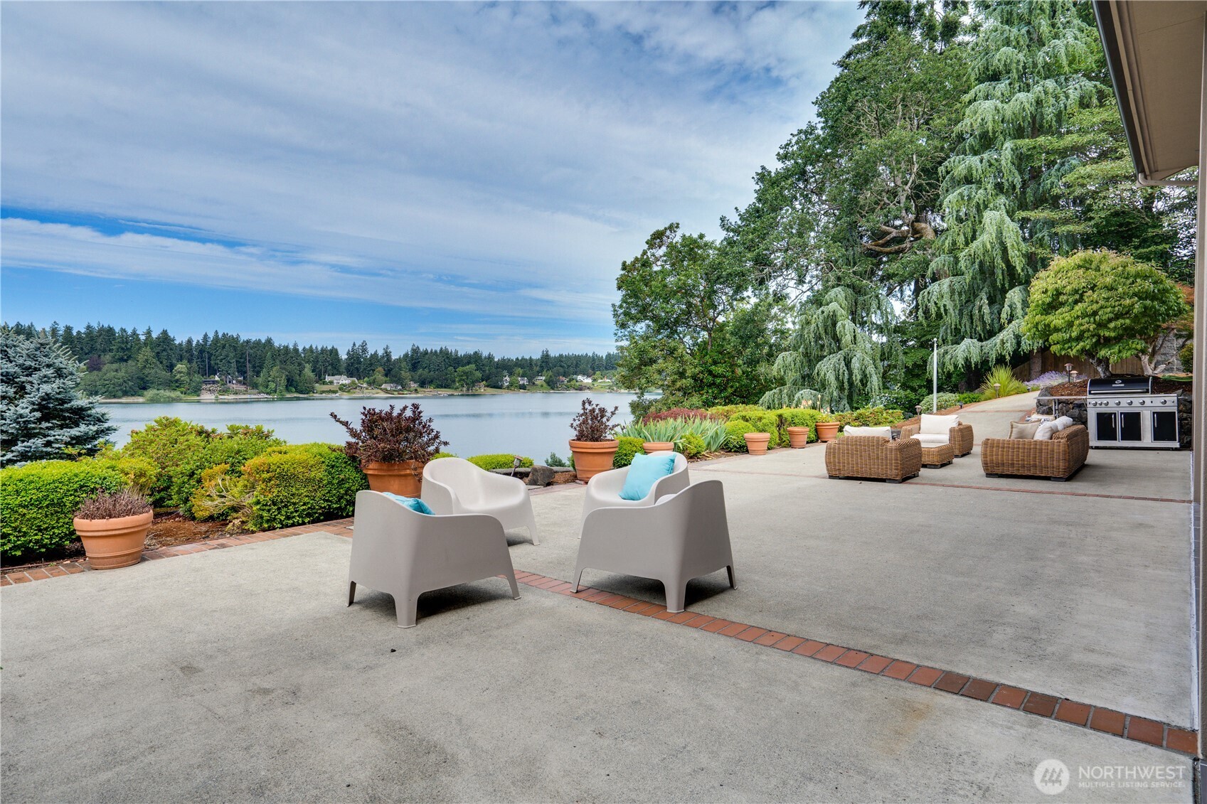 6638 Hilltop Lane