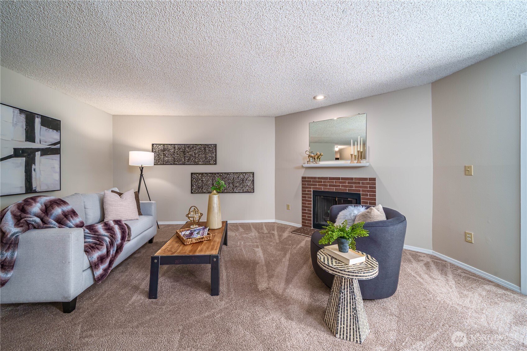 7301 N Skyview Place Unit: B201