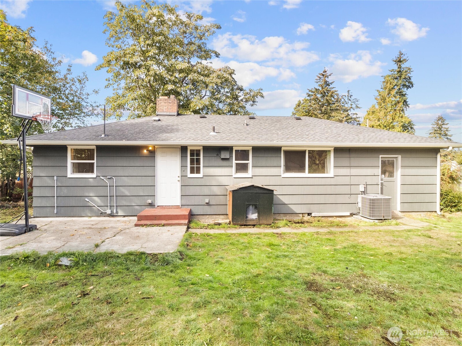 8839 S Yakima Avenue