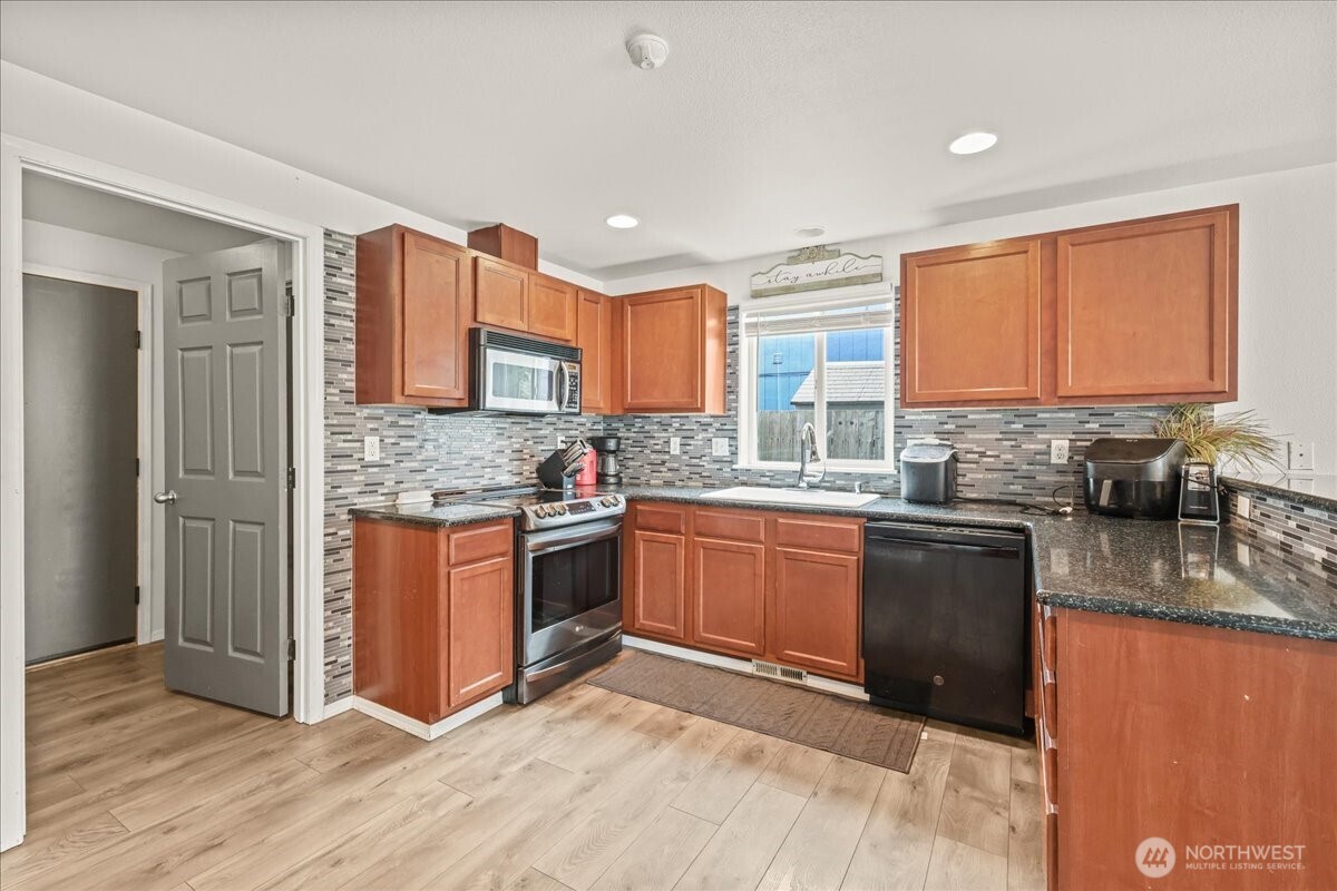 19714 Aspenwood Court SW