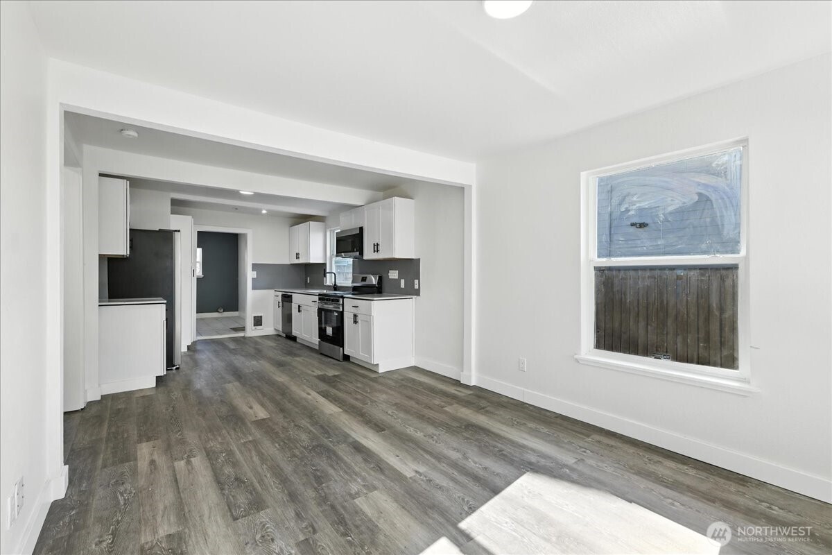 808 E 59th Street