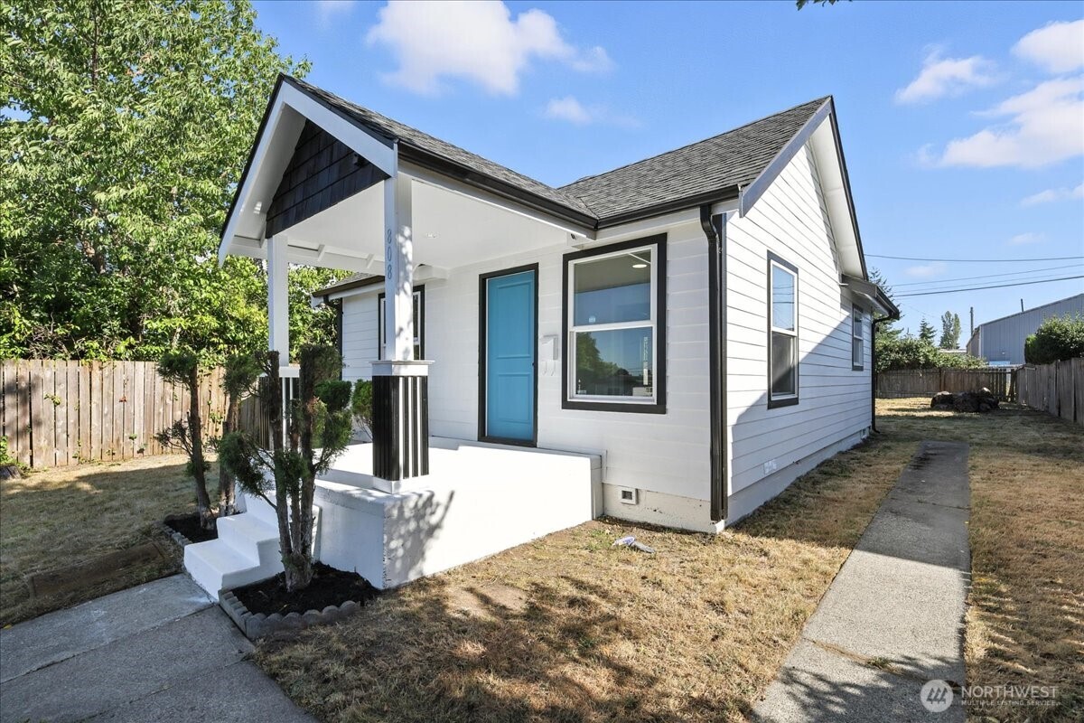808 E 59th Street
