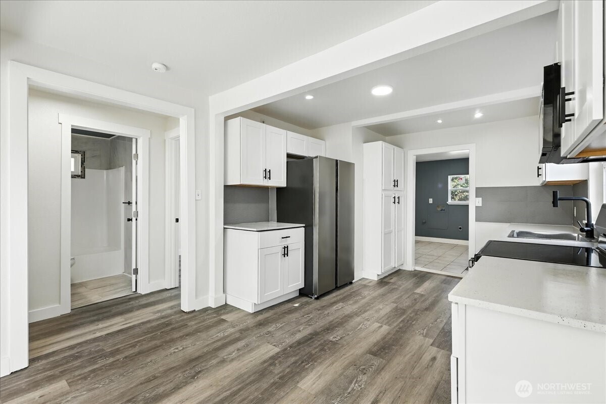 808 E 59th Street