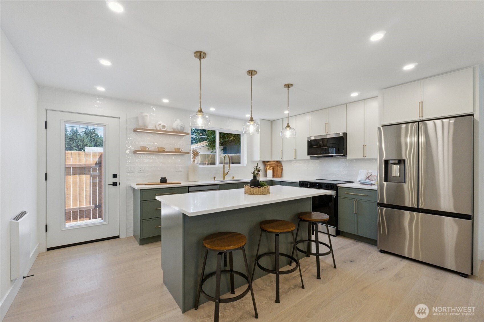 14322 Burke Avenue N