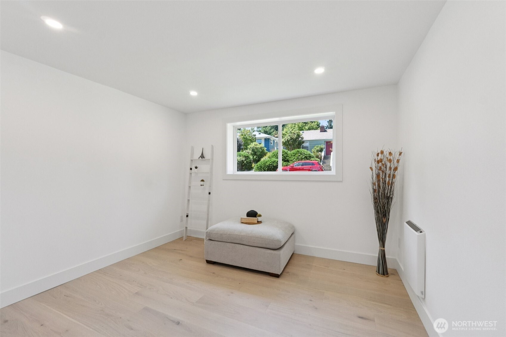 14322 Burke Avenue N