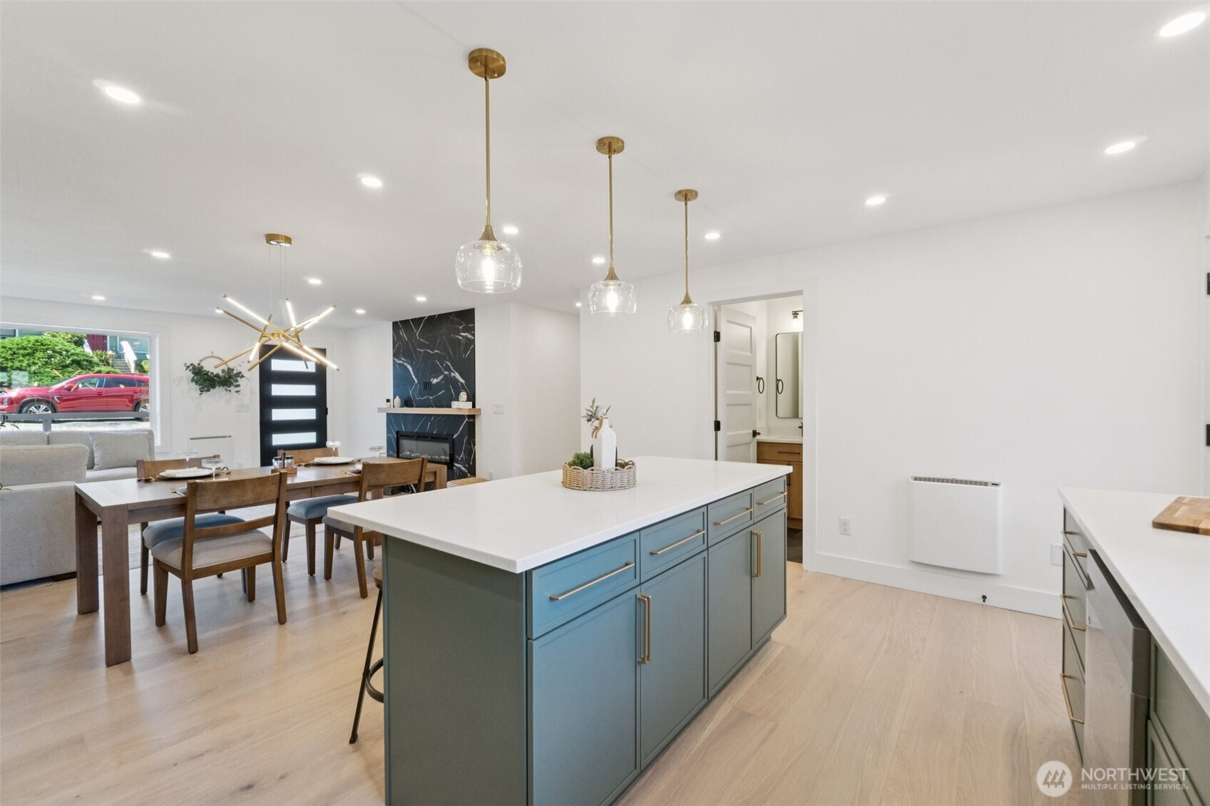 14322 Burke Avenue N