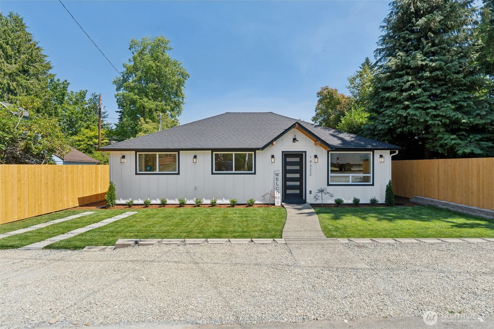 14322 Burke Avenue N