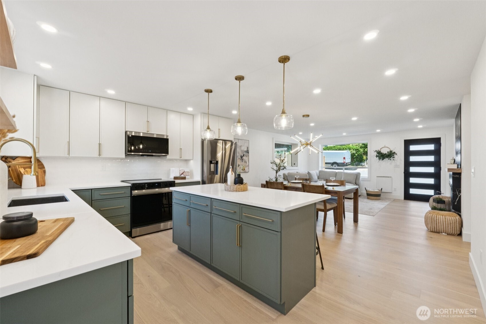 14322 Burke Avenue N