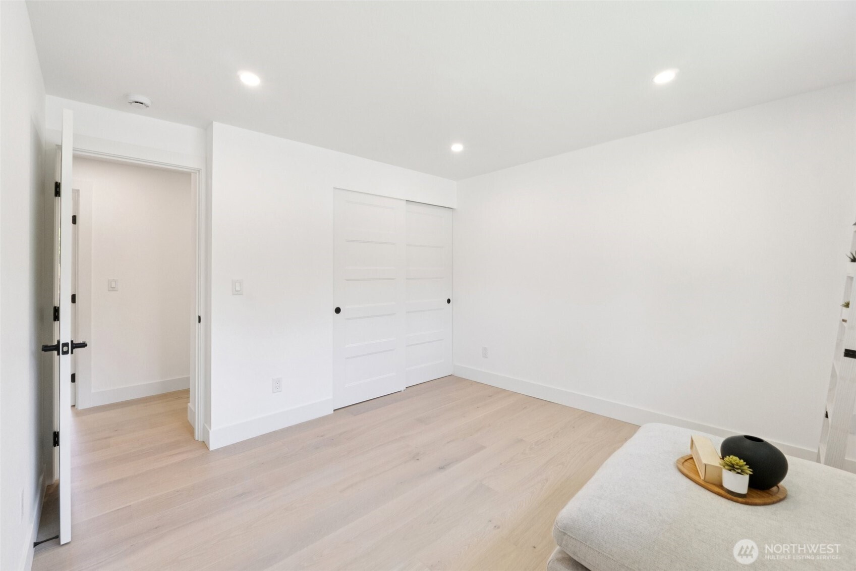 14322 Burke Avenue N