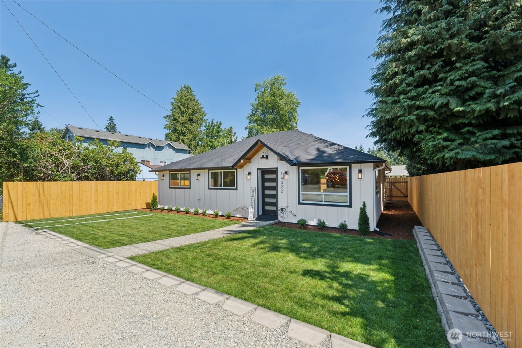 14322 Burke Avenue N