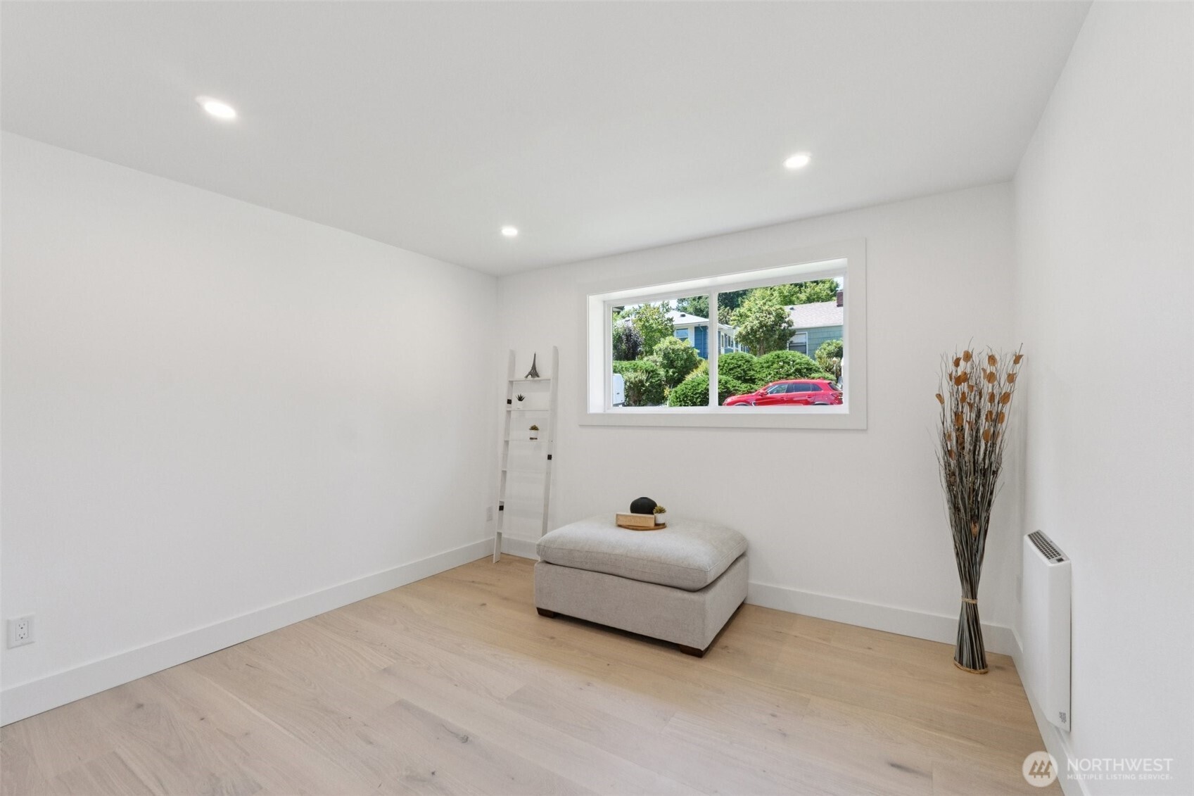 14322 Burke Avenue N