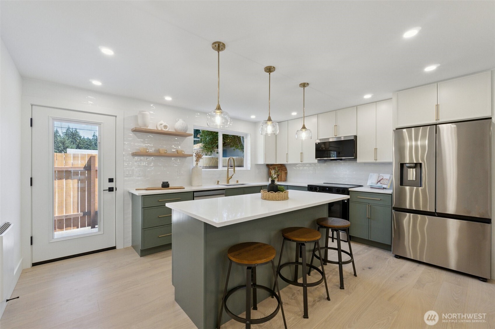 14322 Burke Avenue N