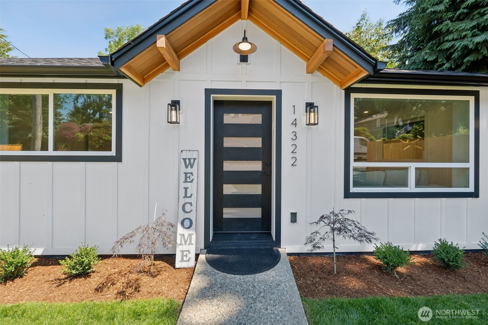 14322 Burke Avenue N