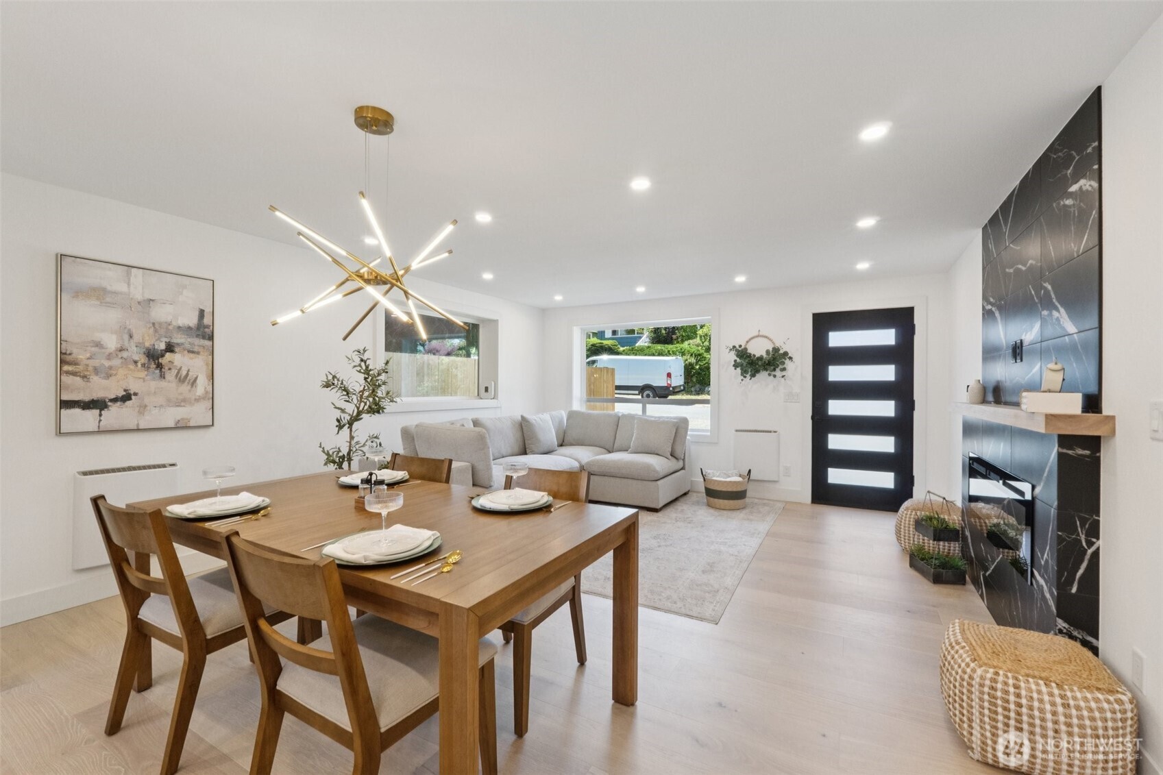 14322 Burke Avenue N