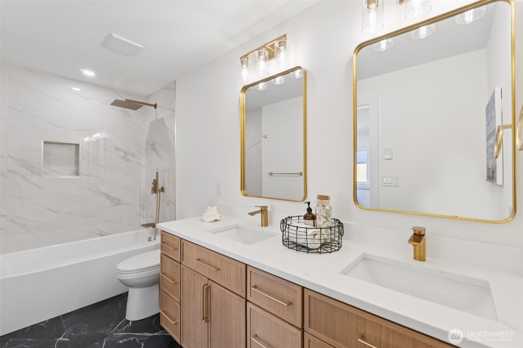 14322 Burke Avenue N