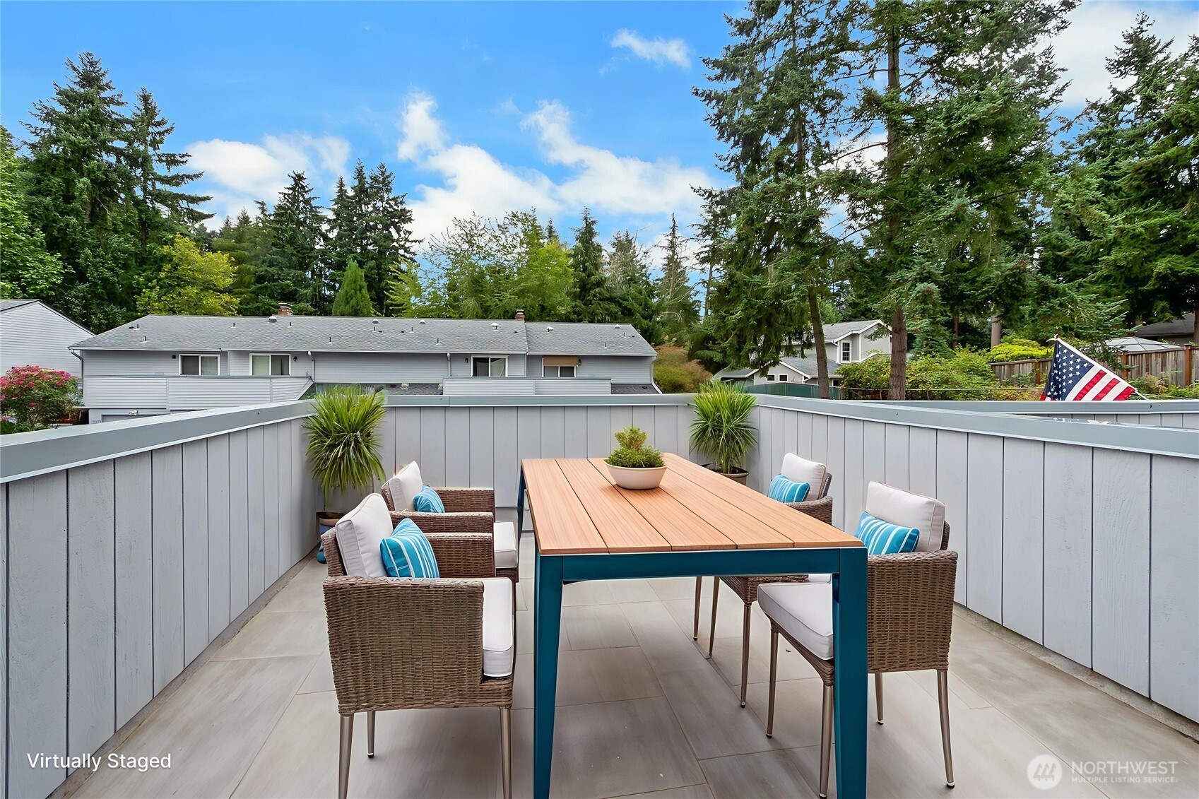 5527 Bridgeport Way W Unit: B