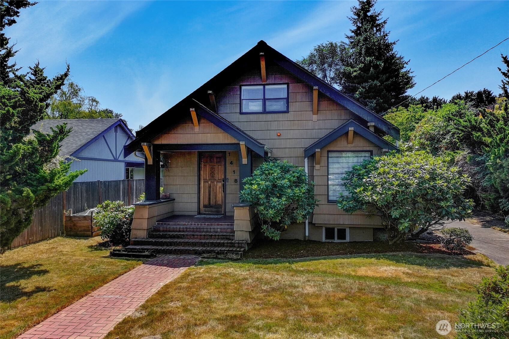 1418 3rd Street SE