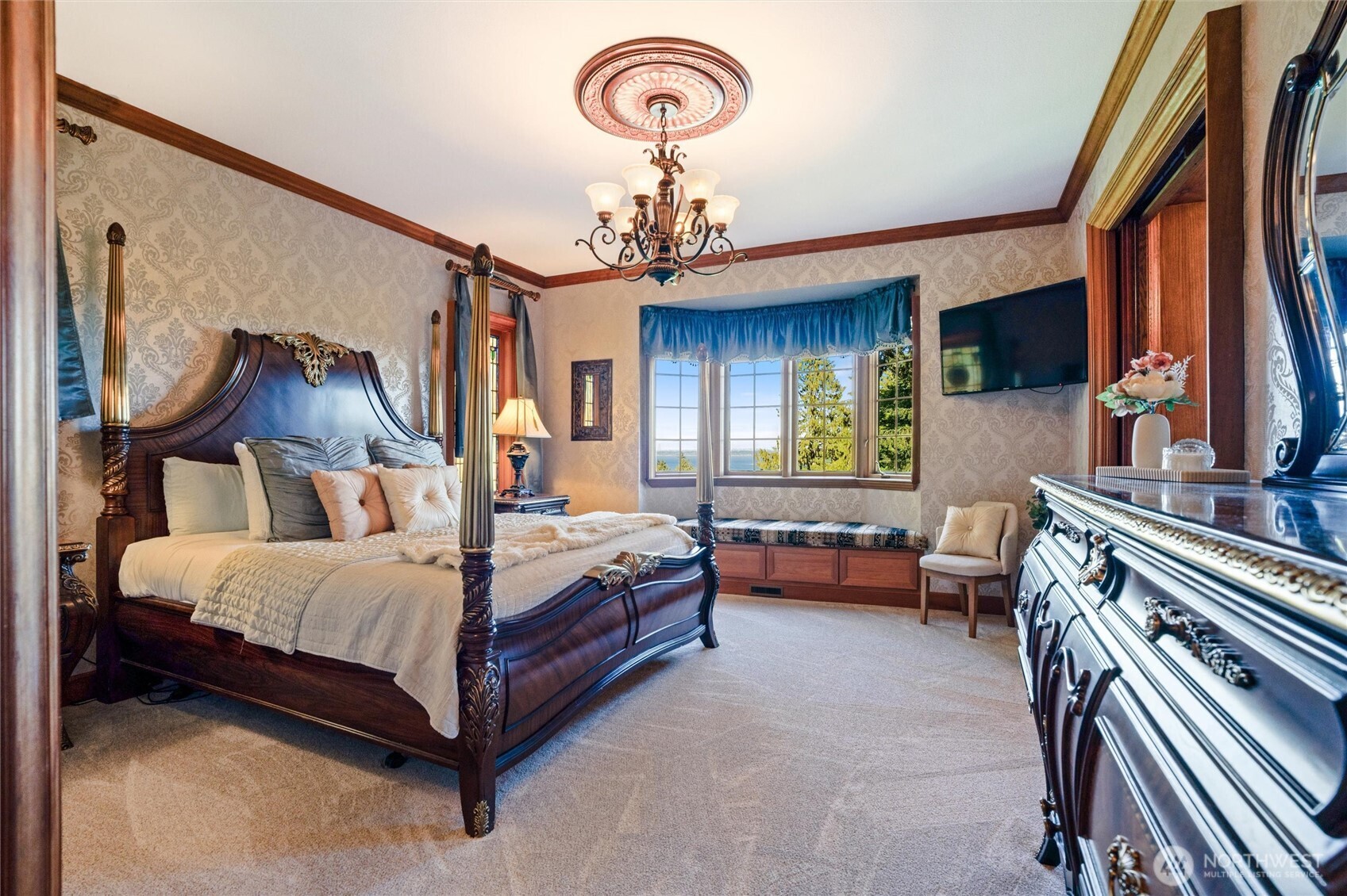 1381 Alaska Avenue SE