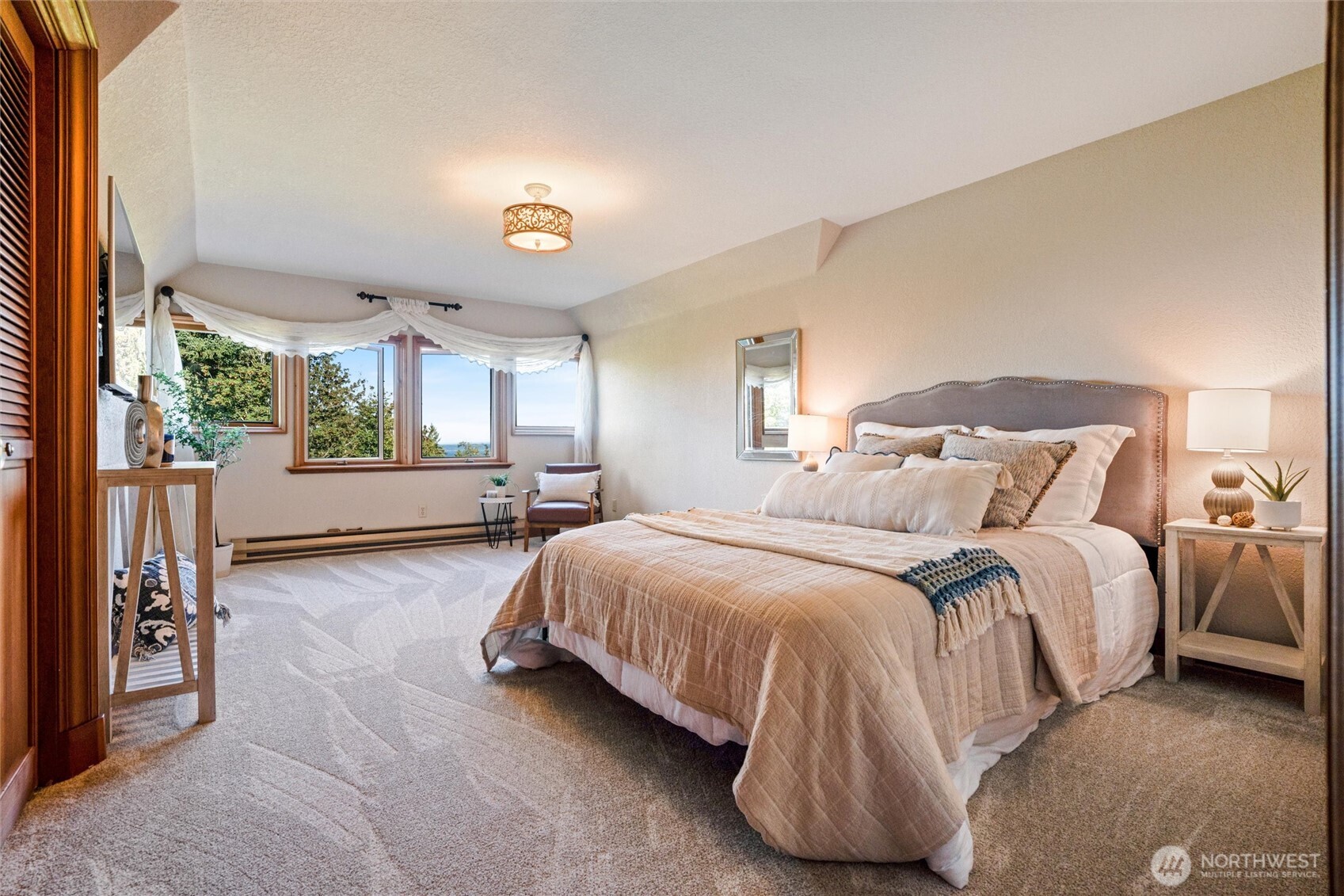 1381 Alaska Avenue SE