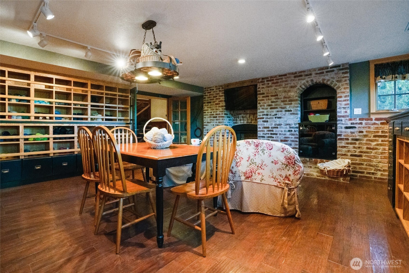 1381 Alaska Avenue SE