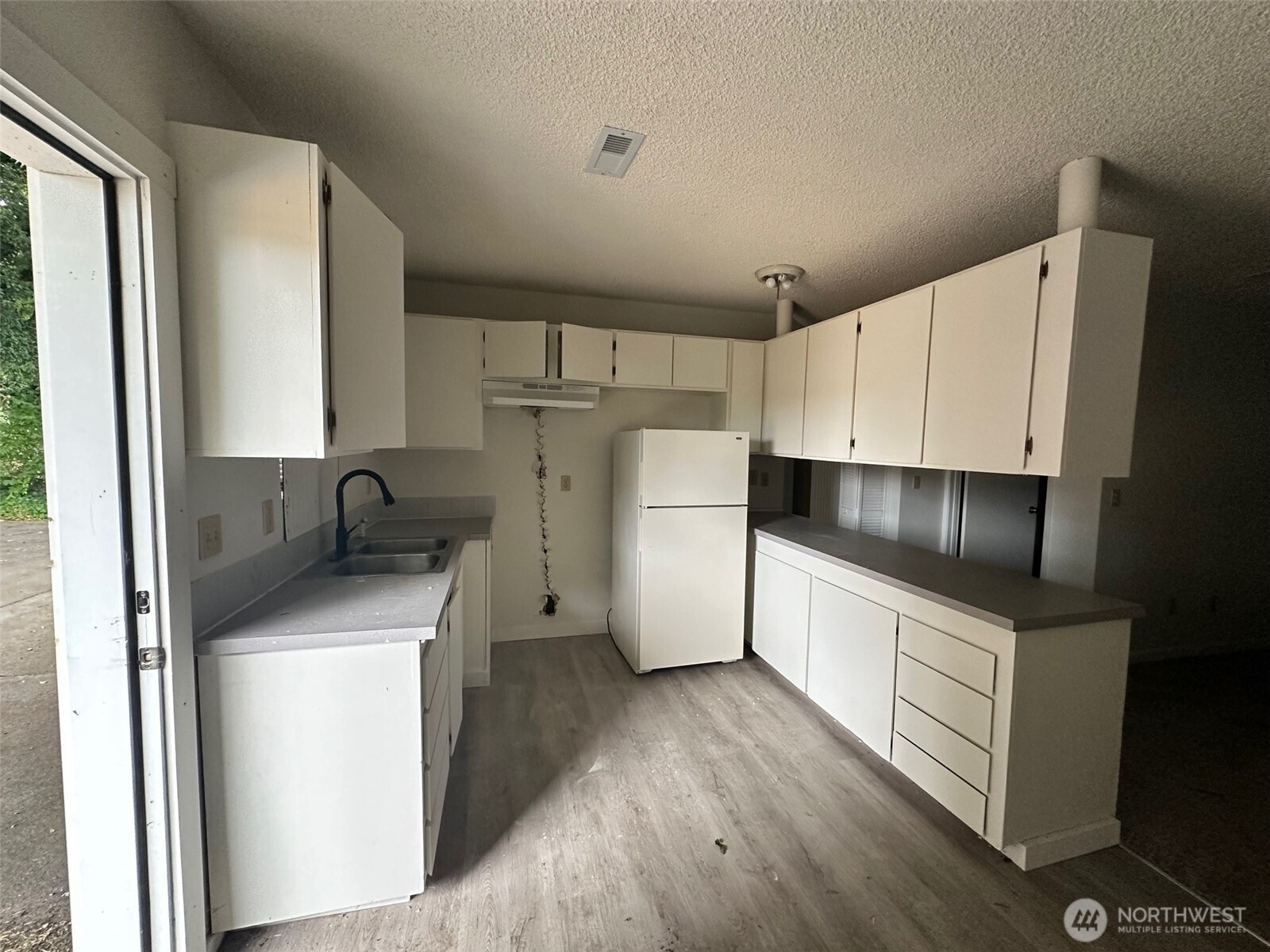 403 L Street SE Unit: A&B