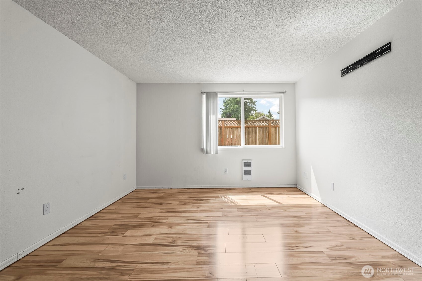 8320 27th Street W Unit: E