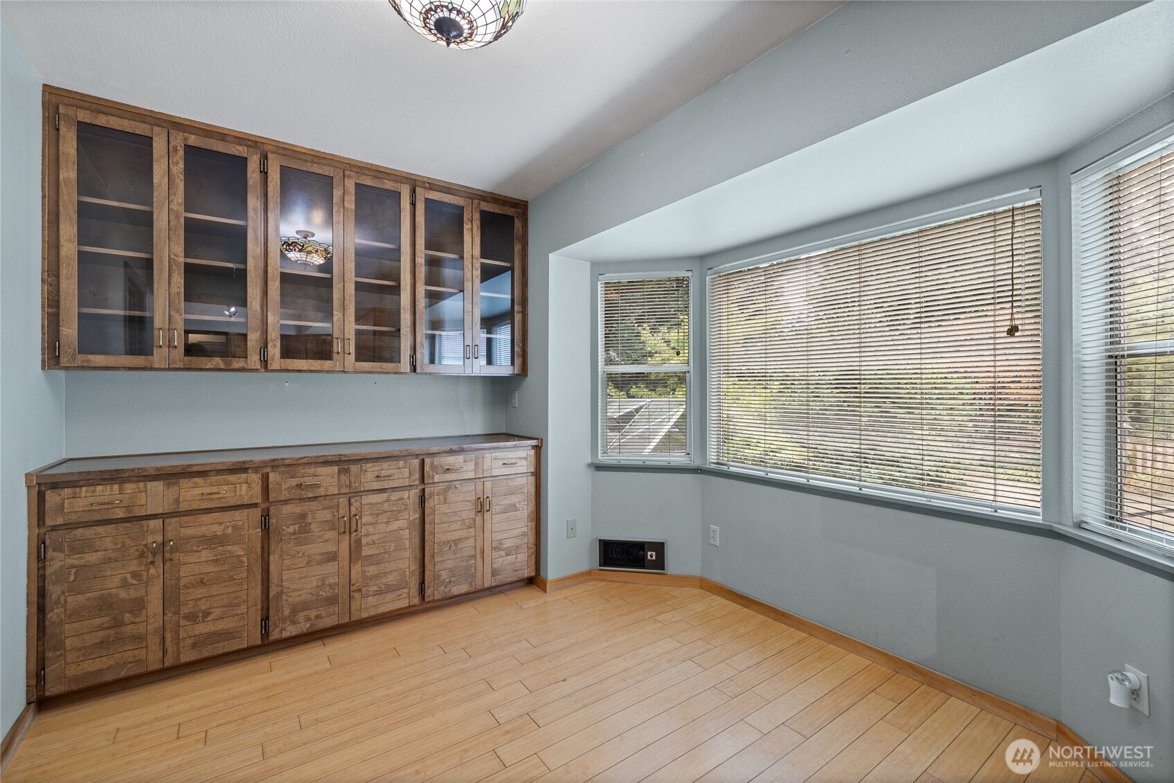 8131 Veterans Drive SW
