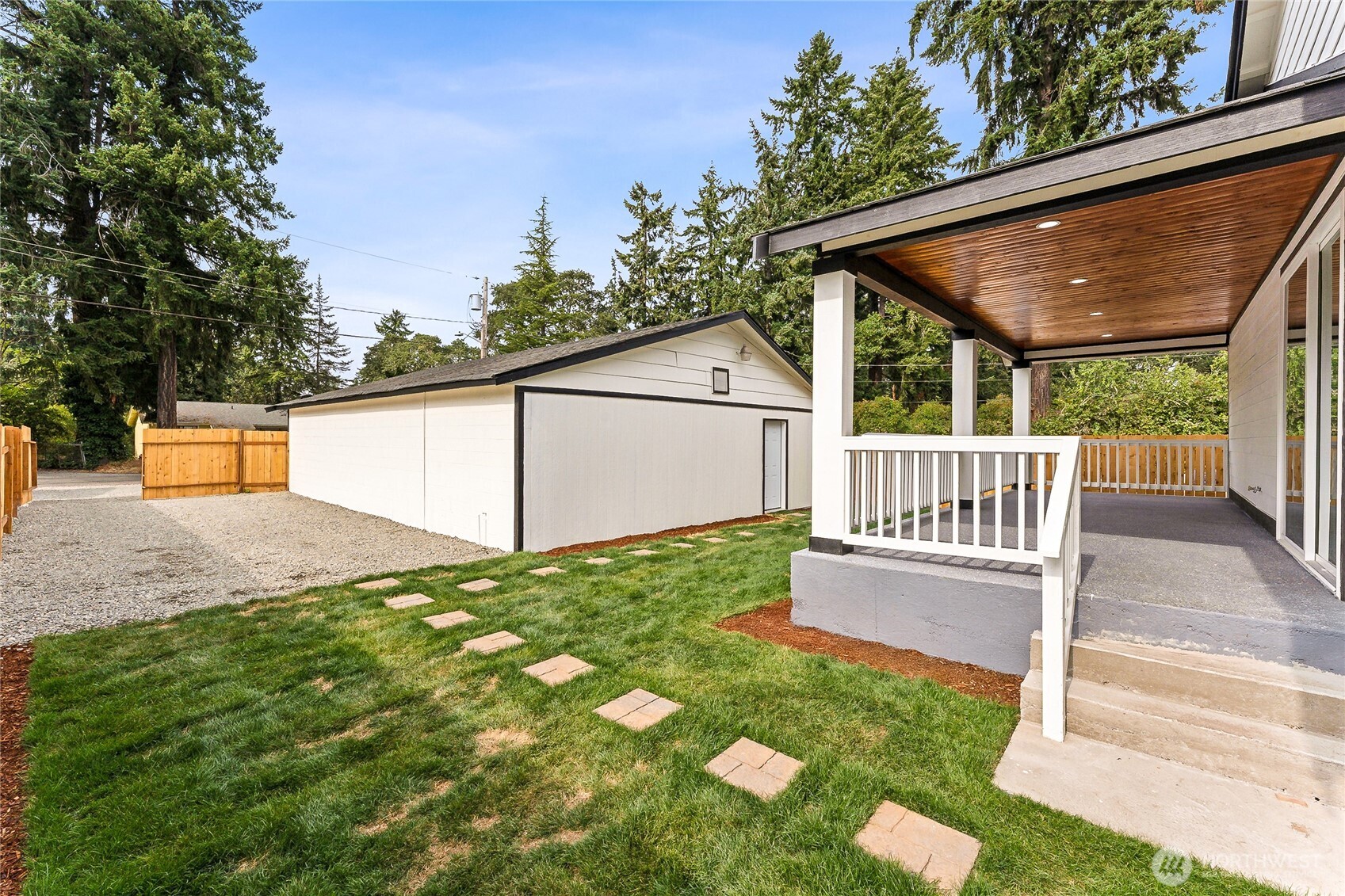 9821 Veterans Drive SW