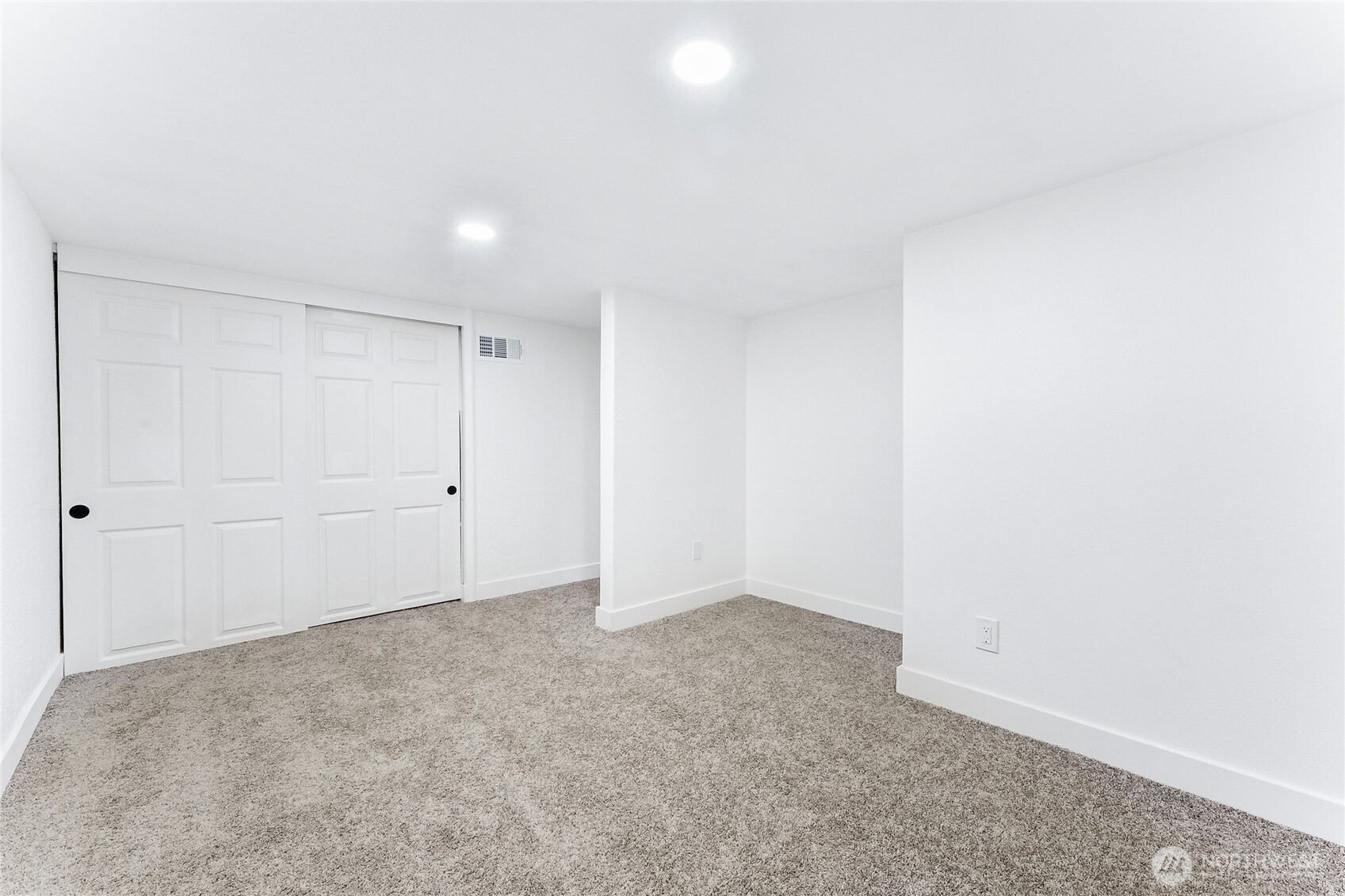 9821 Veterans Drive SW