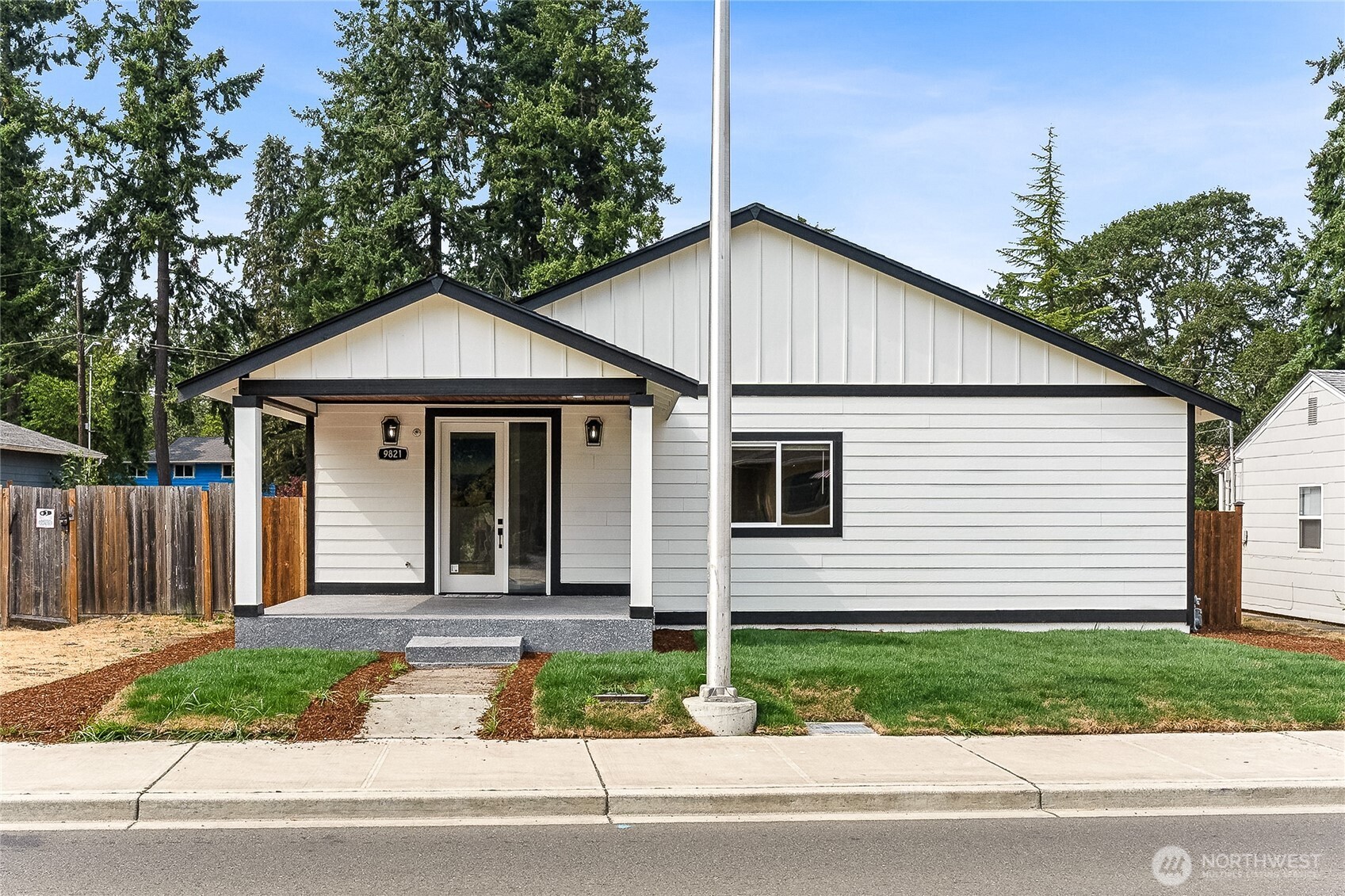 9821 Veterans Drive SW