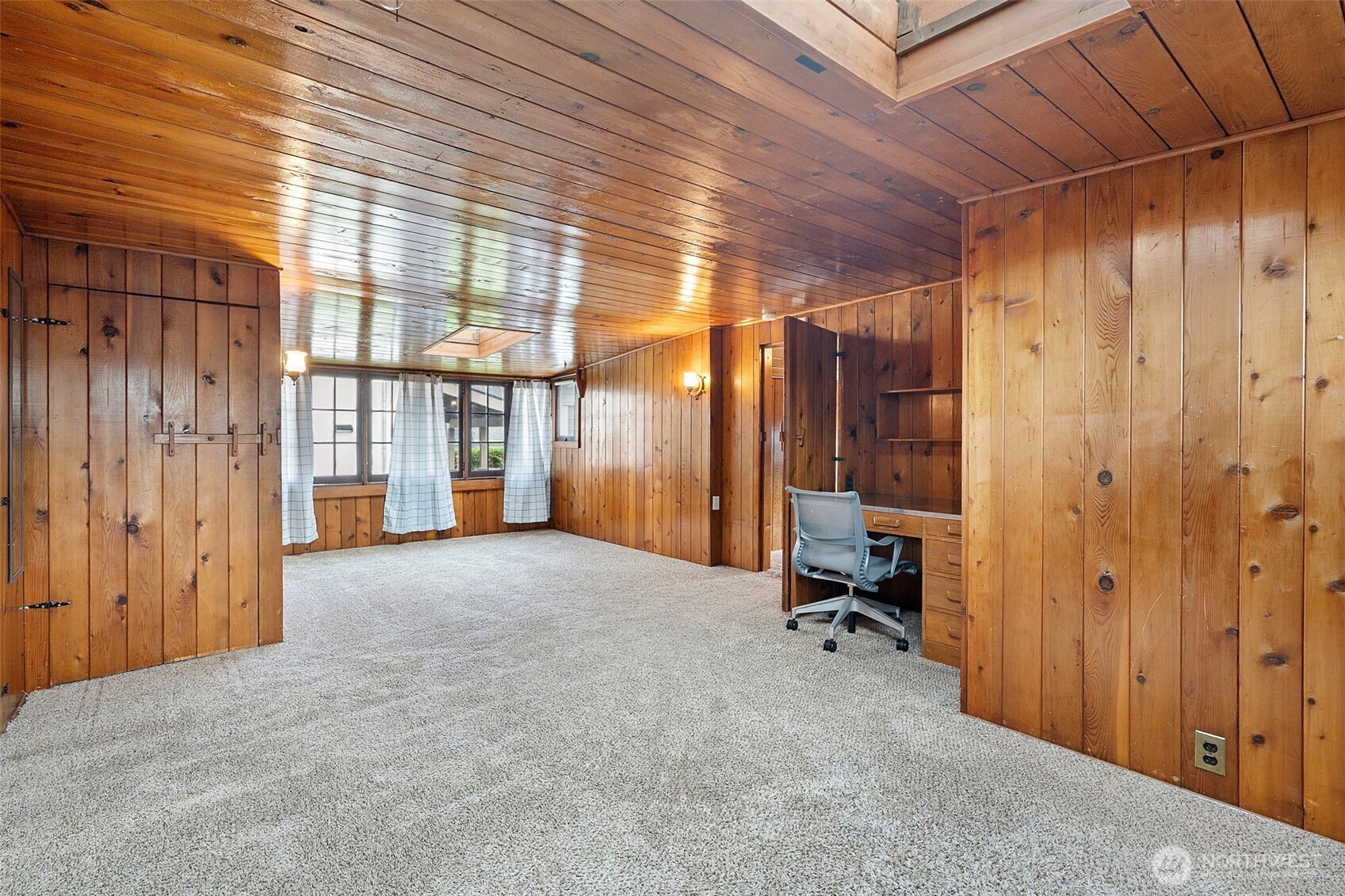 2409 N Washington Street