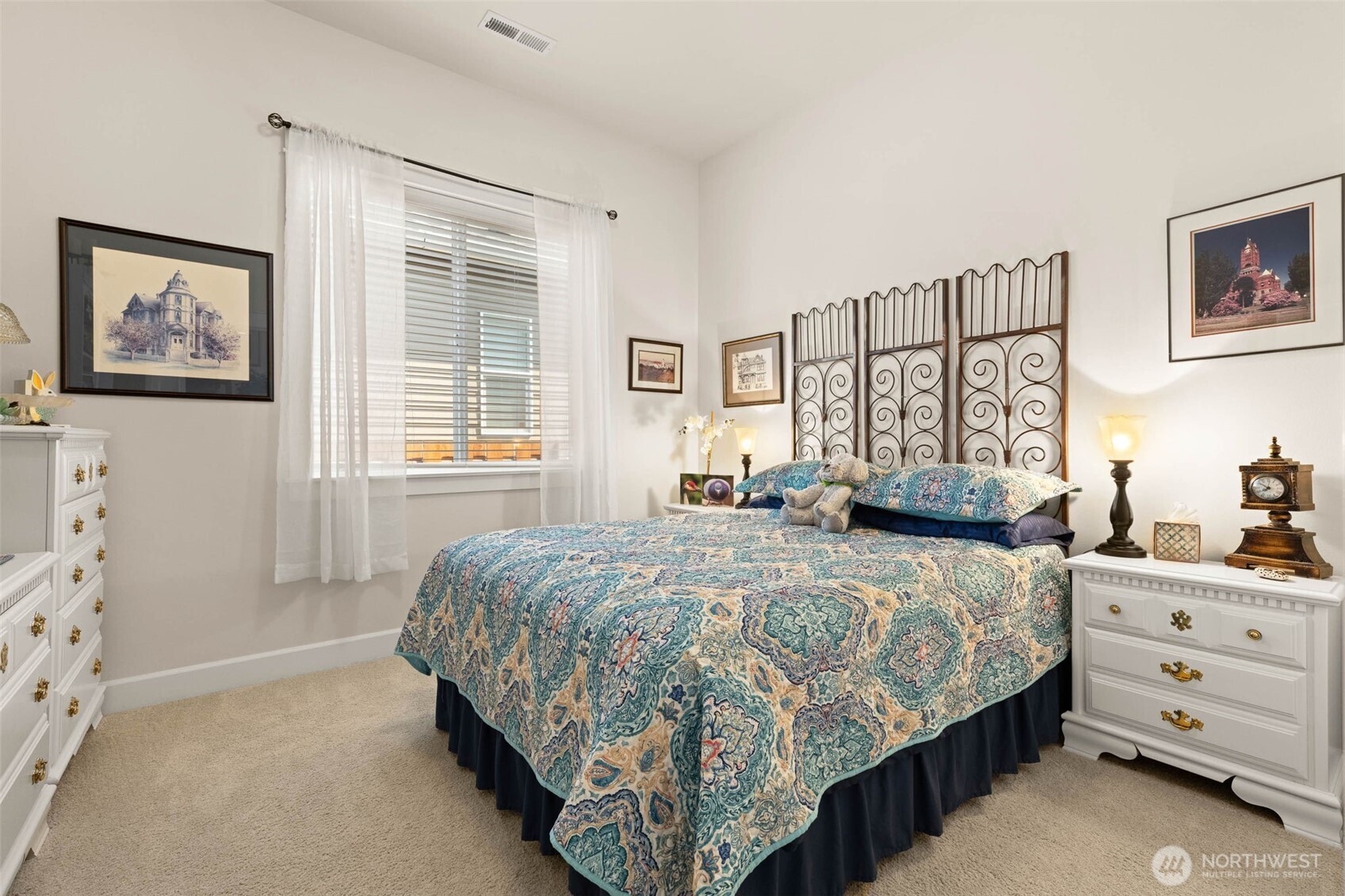 3806 Eagledale Court SE