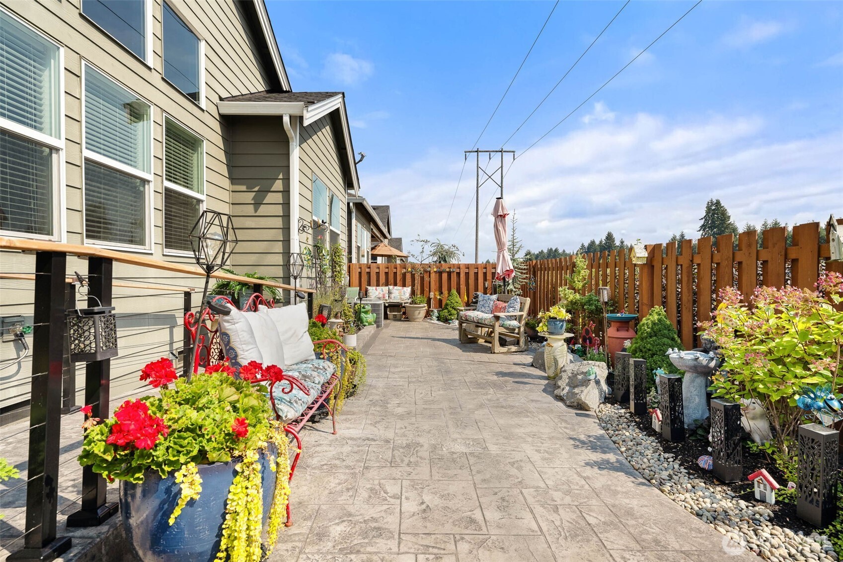 3806 Eagledale Court SE